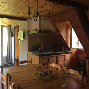Séjour chez l'habitant Dans Grange, Aucun